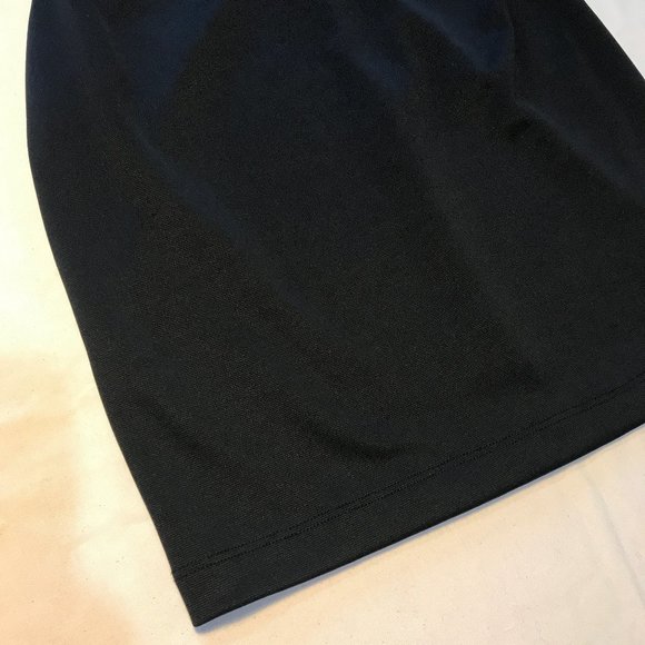 Black bodycon dress with open back - Picture 9 of 9